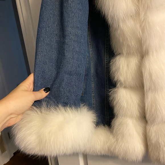 Coats - Picture 3 of 4